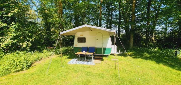 Small Retro Caravan Campsite *